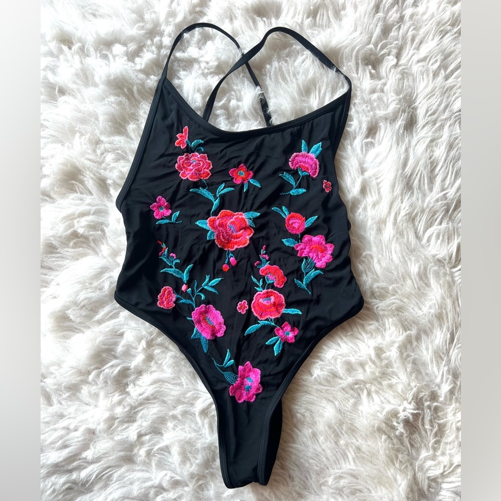 Body suit / Small / forever21